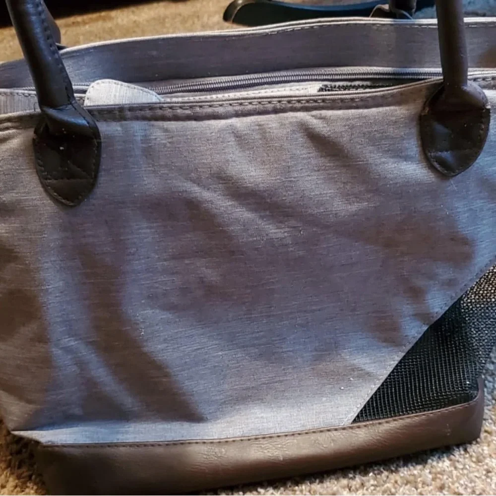 Dog carrier